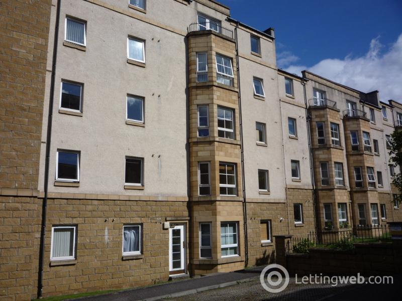 Property to rent in Dicksonfield