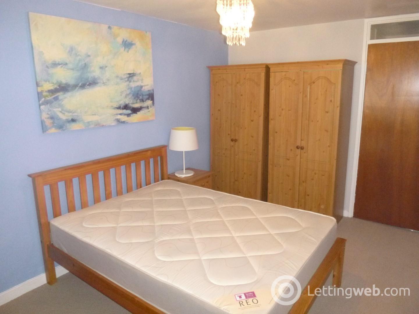 Property to rent in Broughton Road