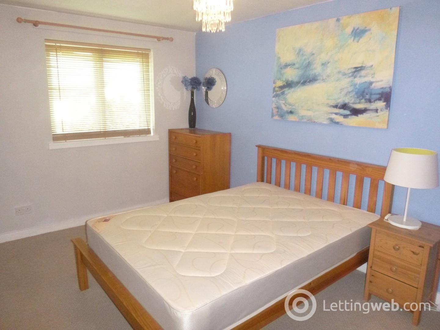 Property to rent in Broughton Road