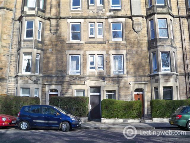 Property to rent in Marionville Road