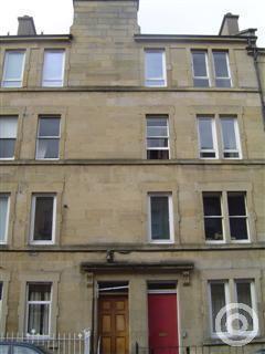 Property to rent in 11 TAY STREET