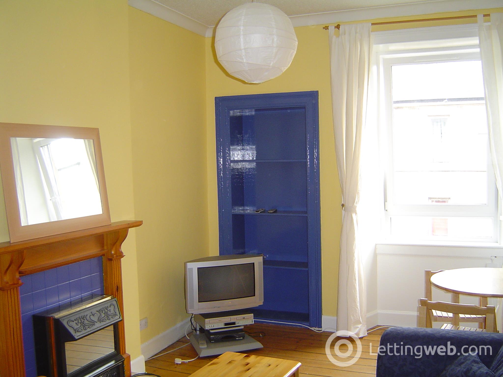 Property to rent in 11 TAY STREET