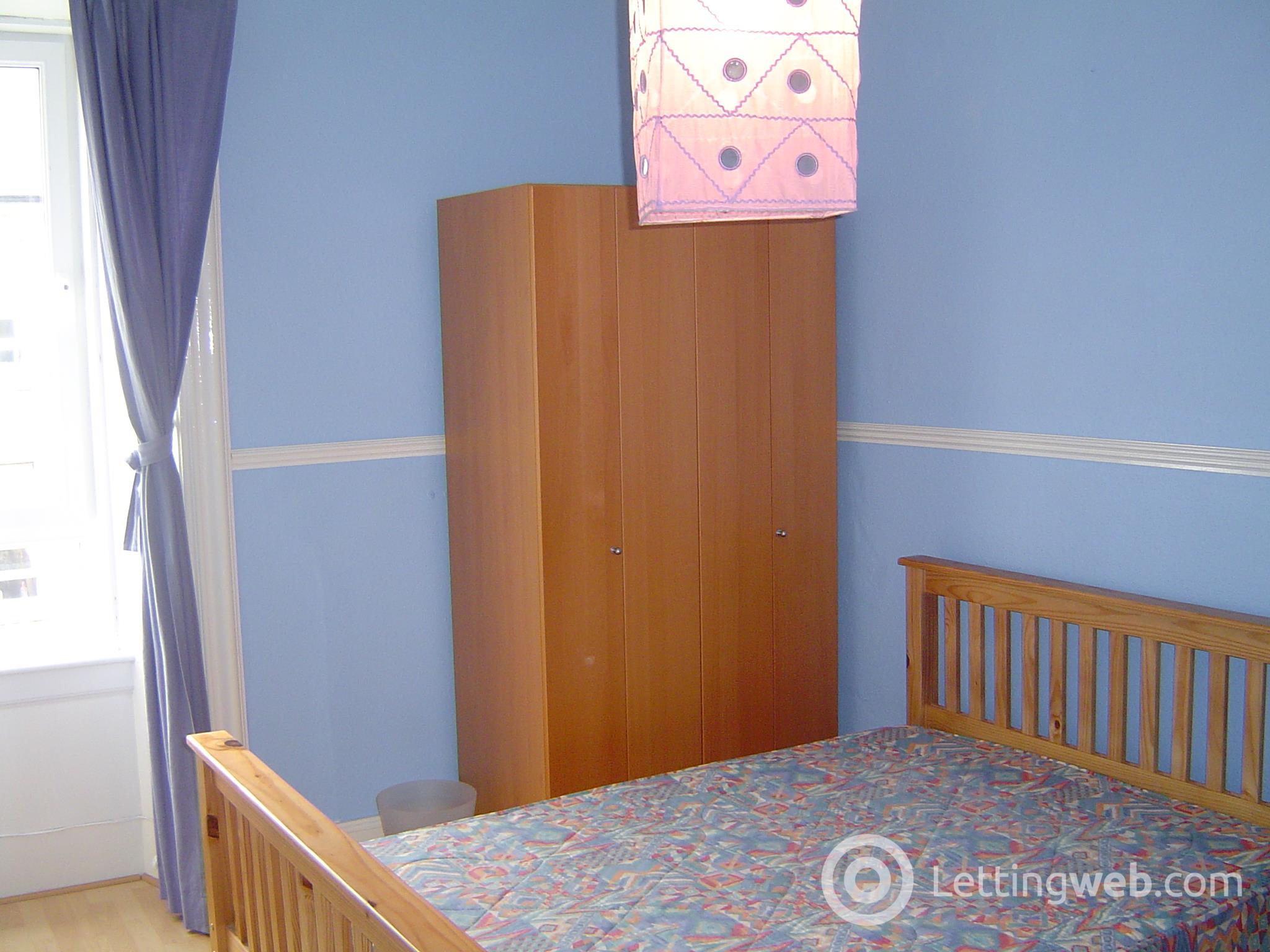 Property to rent in 11 TAY STREET