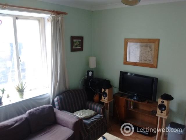 Property to rent in CAUSEWAYSIDE