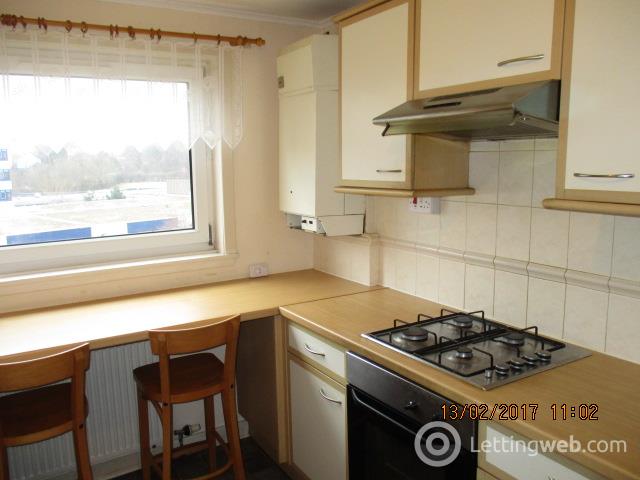 Property to rent in Calder Drive