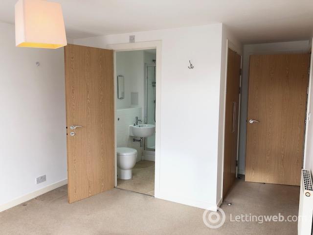 Property to rent in 4/9 East Pilton Farm Crescent