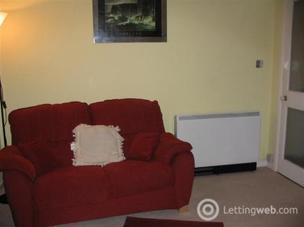 Property to rent in Double Hedges Park