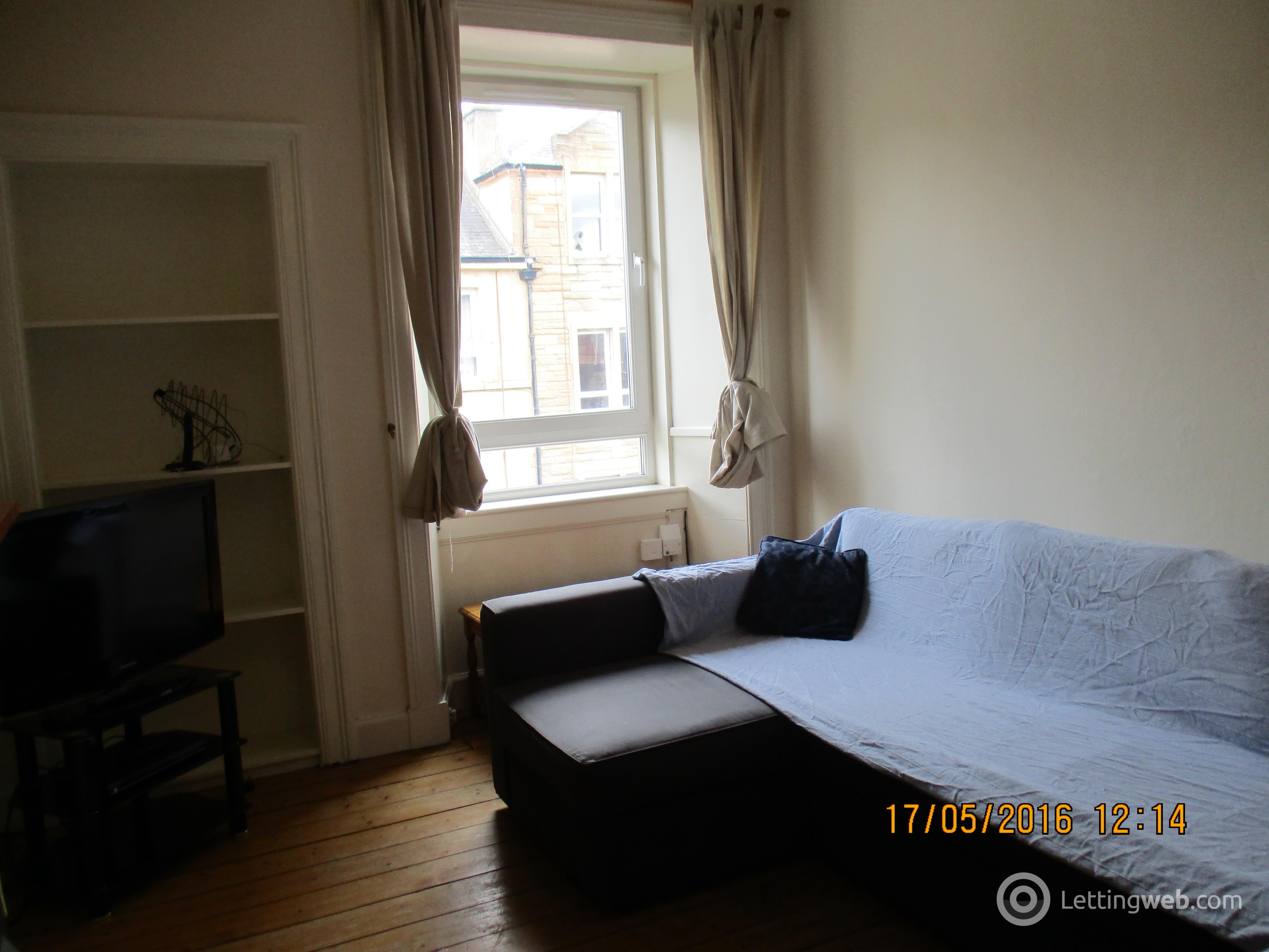Property to rent in 11 TAY STREET