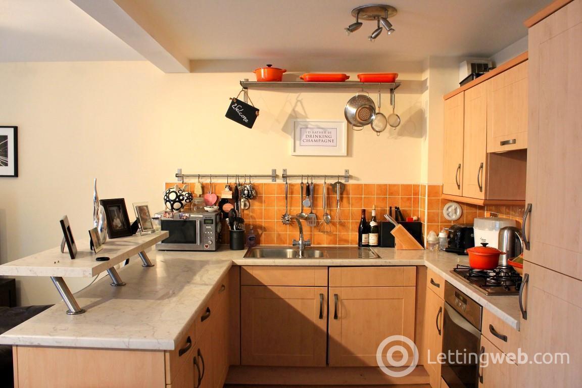 Property to rent in Albion Gardens