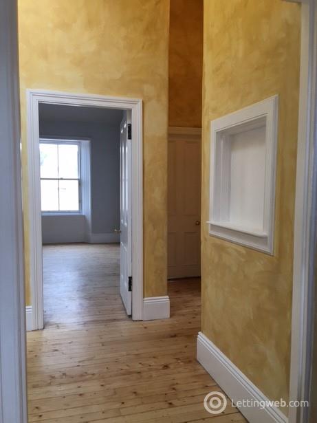 Property to rent in 10 High Street, Peebles