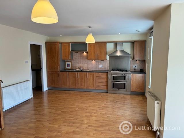 Property to rent in Lindsay Road