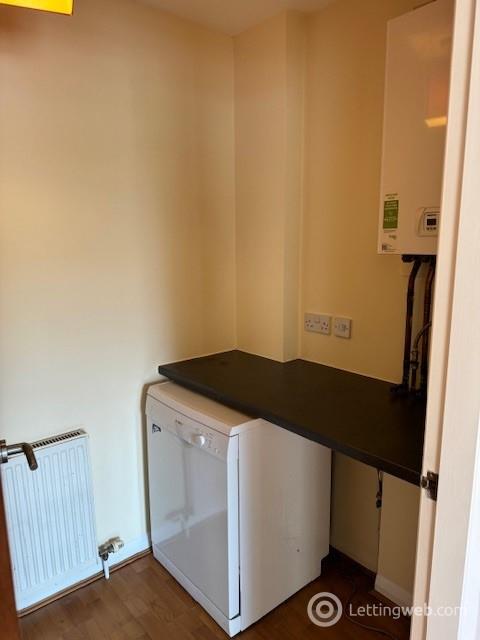 Property to rent in Lindsay Road