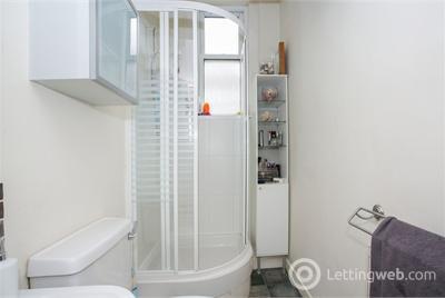 Property to rent in Roseburn Place