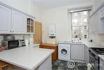Property to rent in Roseburn Place
