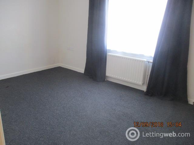 Property to rent in CASTLEVIEW TERRACE