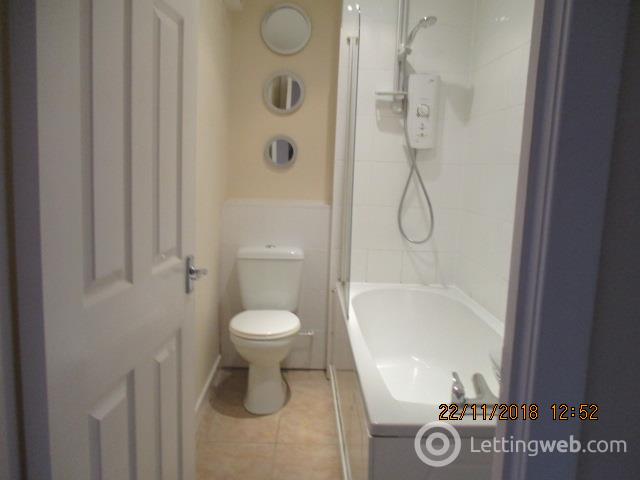 Property to rent in LOCHEND  SQUARE