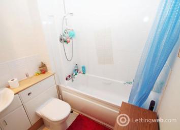 Property to rent in 10/3 Giles Street, Edinburgh, EH6 6DA