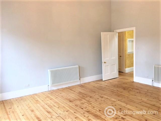 Property to rent in 10/3, High Street, Peebles, EH45 8SF