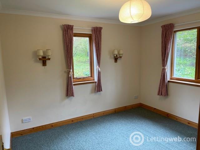 Property to rent in Huntlaw