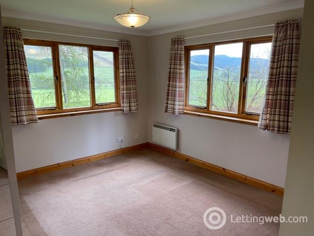 Property to rent in Huntlaw