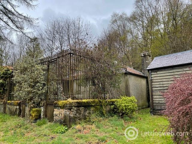 Property to rent in Huntlaw