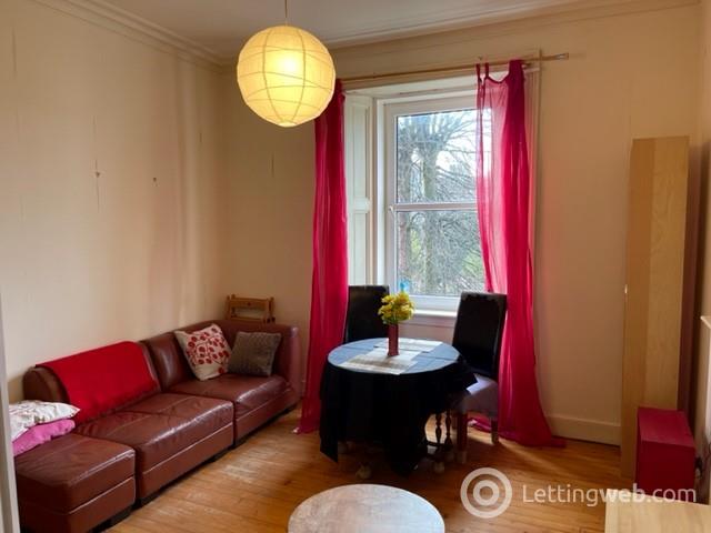 Property to rent in Leamington Road