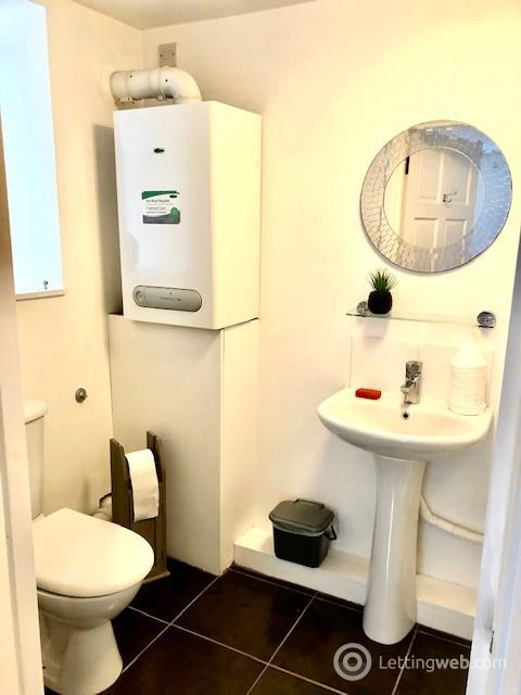 Property to rent in Young Street, Peebles