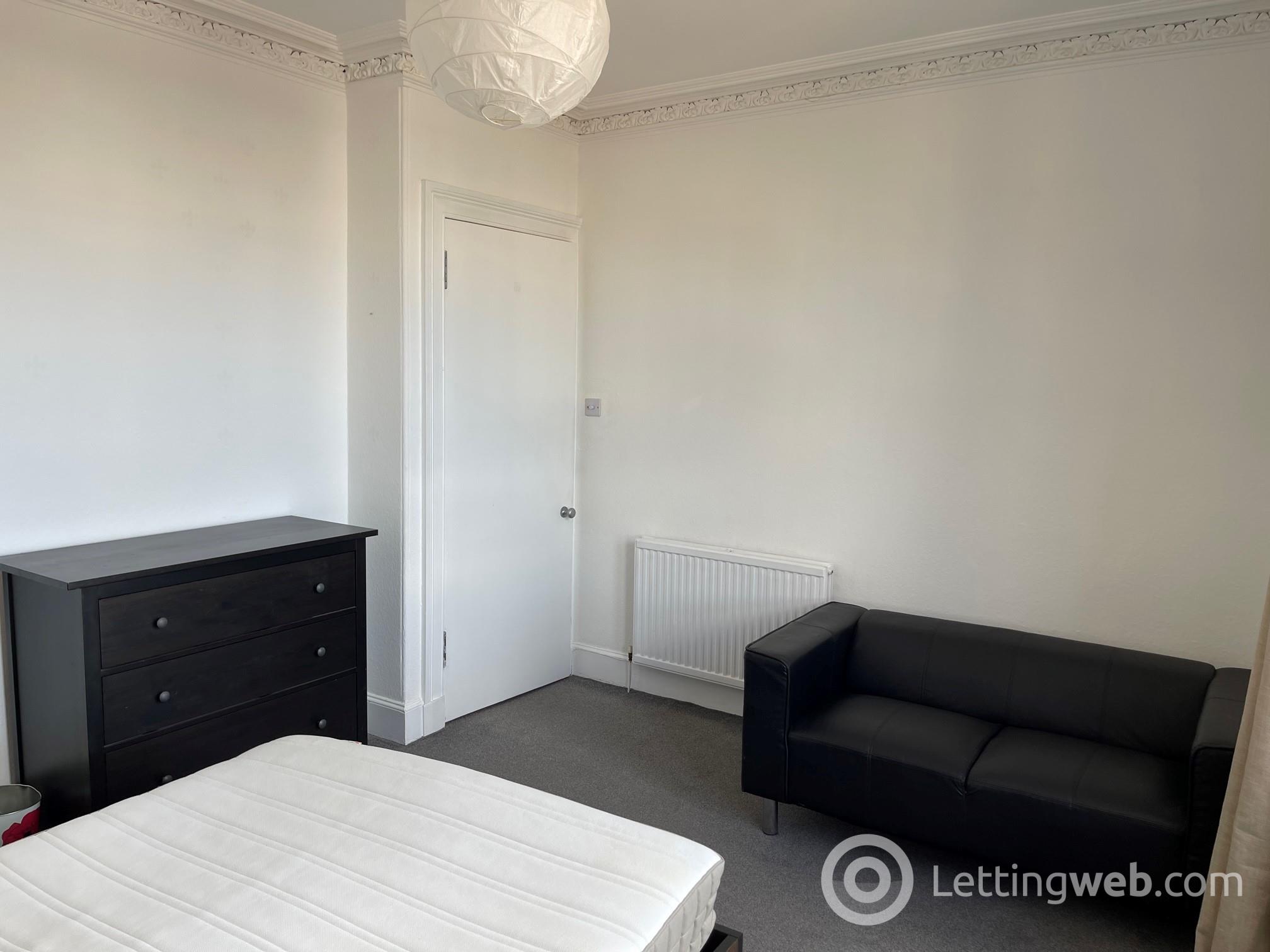 Property to rent in Annfield Street, Edinburgh