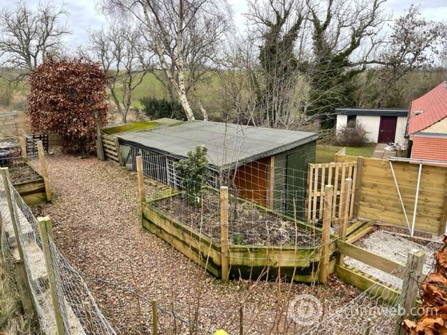 Property to rent in 2ManseRd