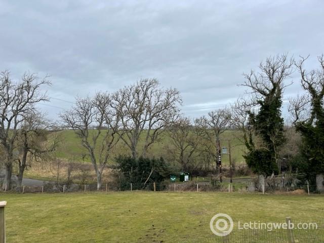 Property to rent in 2ManseRd