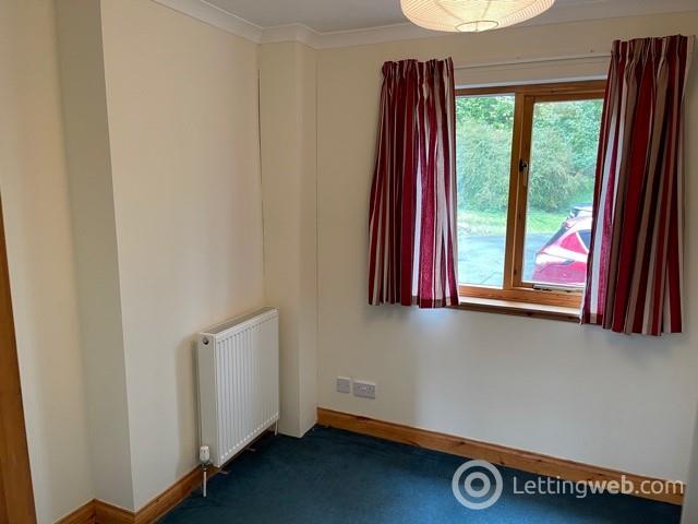 Property to rent in Huntlaw