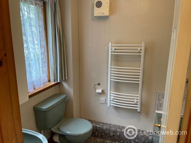 Property to rent in Huntlaw