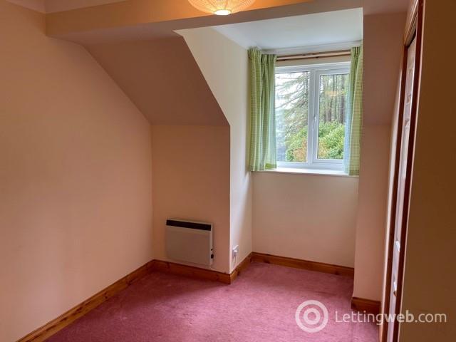 Property to rent in Huntlaw