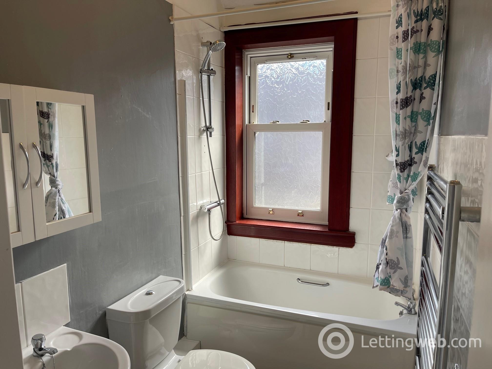 Property to rent in Eastgate, Peebles