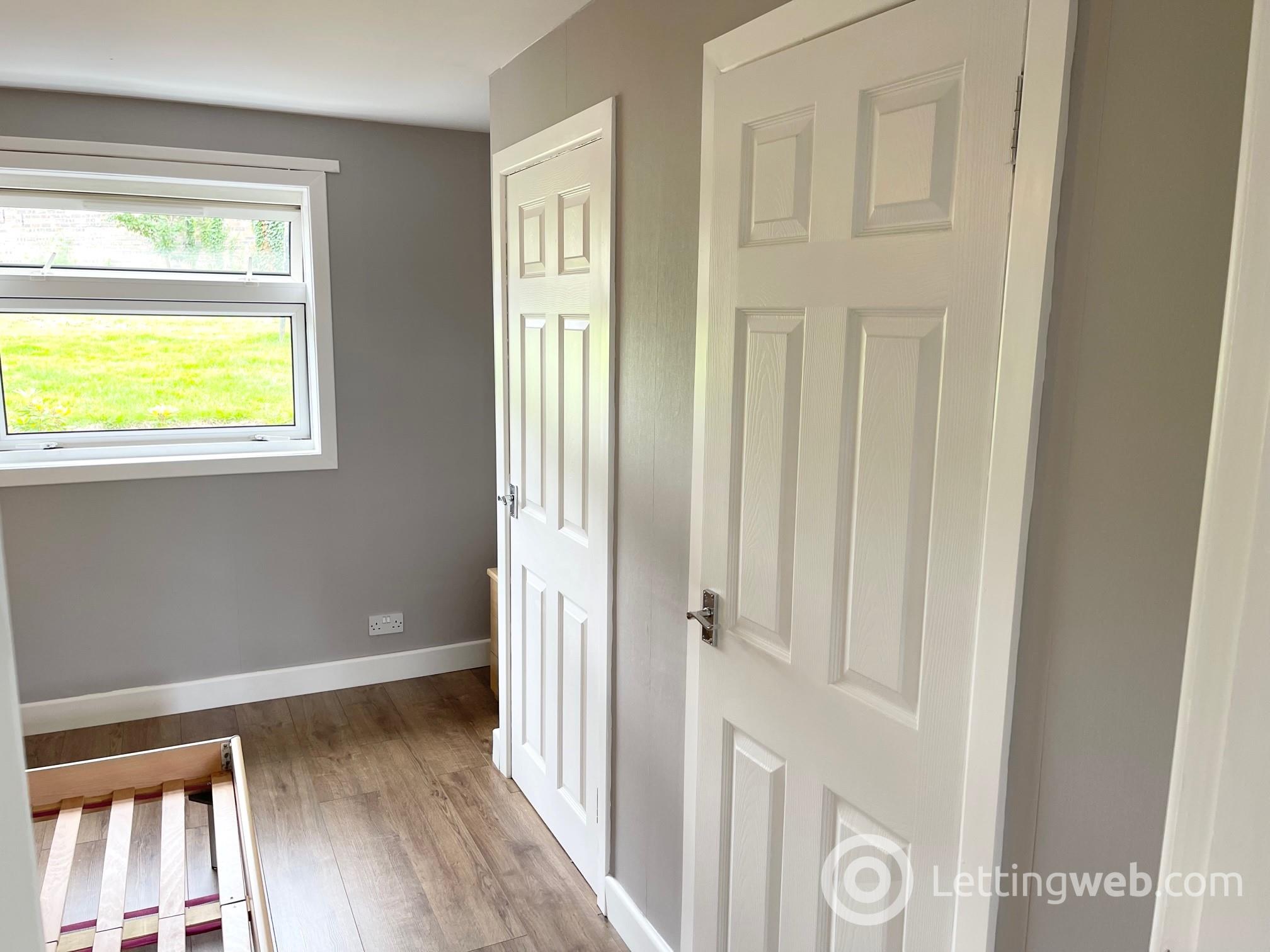 Property to rent in 14 Mayfield Crescent, Loanhead