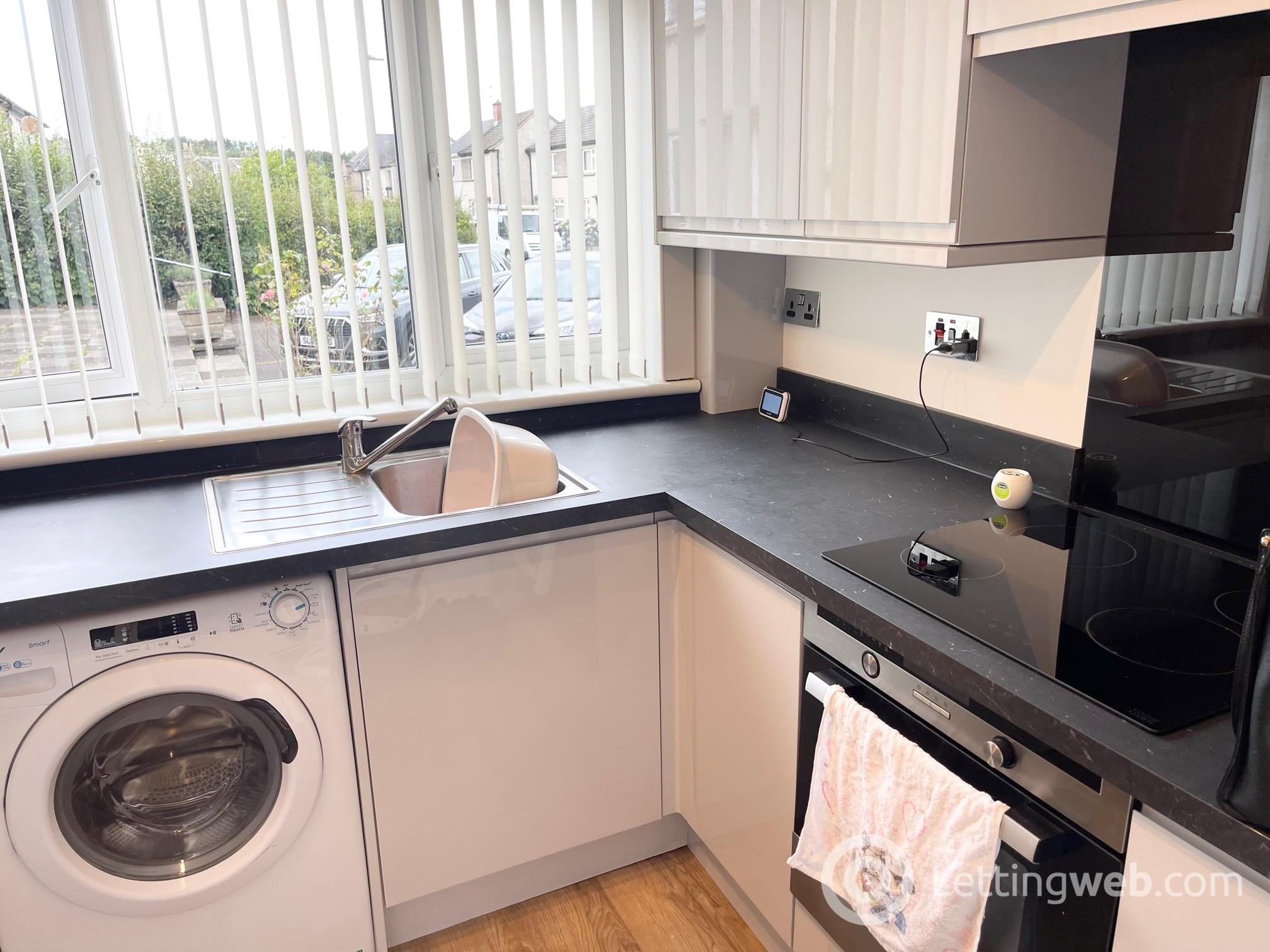 Property to rent in 14 Mayfield Crescent, Loanhead