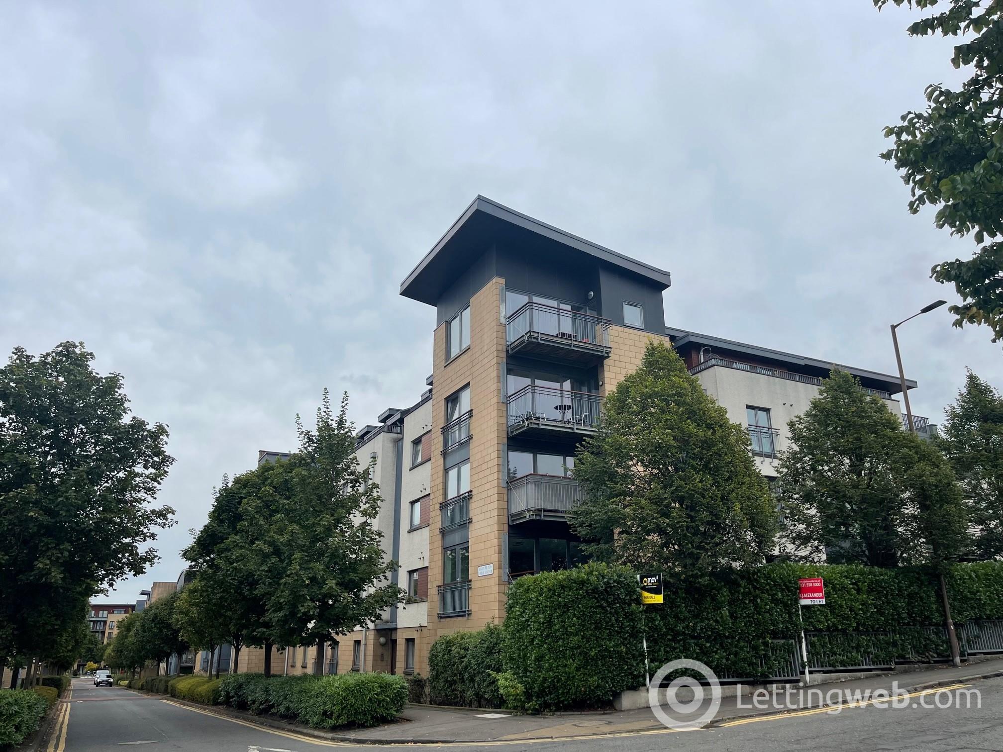 Property to rent in 2/14 East Pilton Farm Avenue