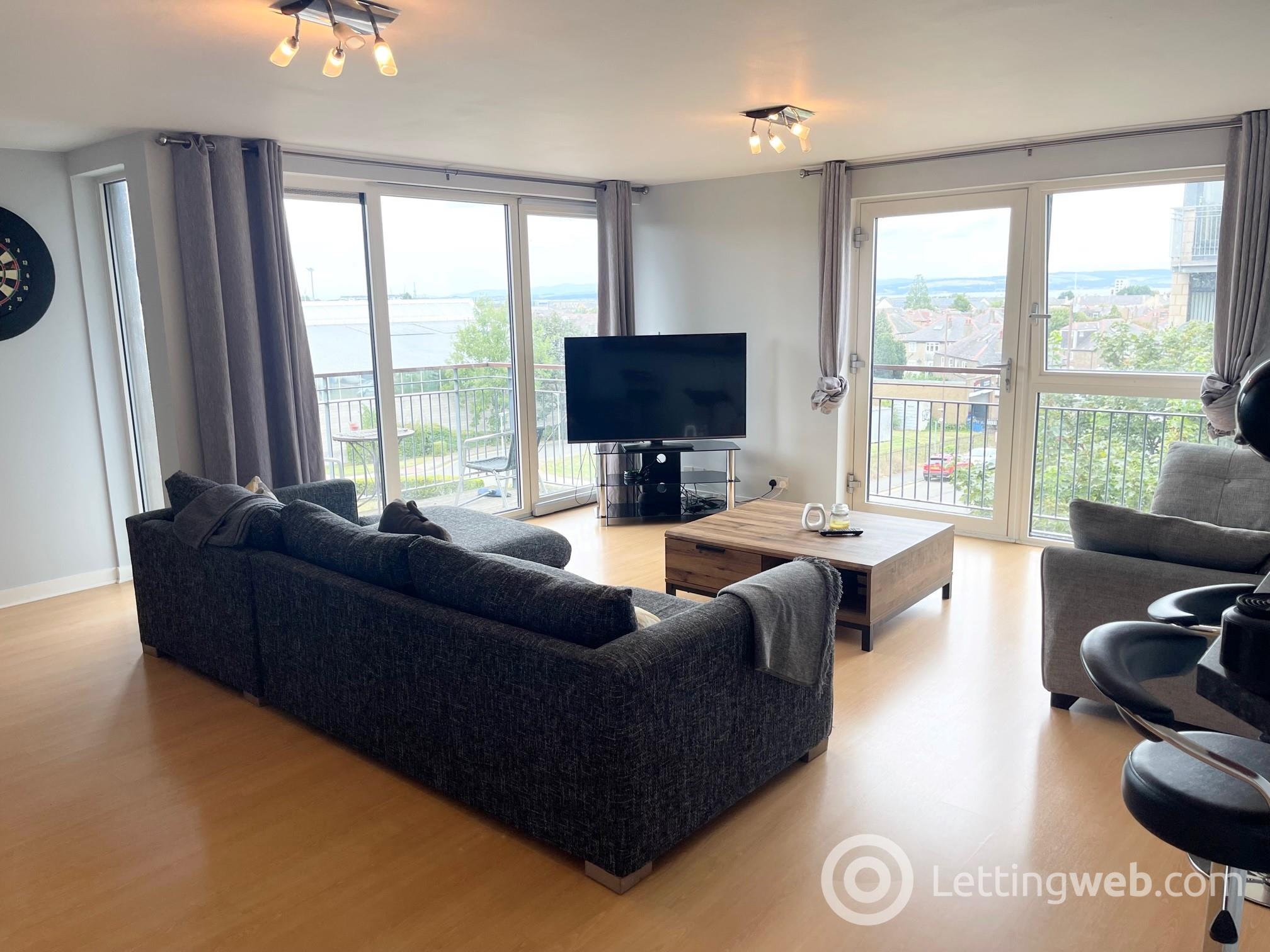 Property to rent in 2/14 East Pilton Farm Avenue