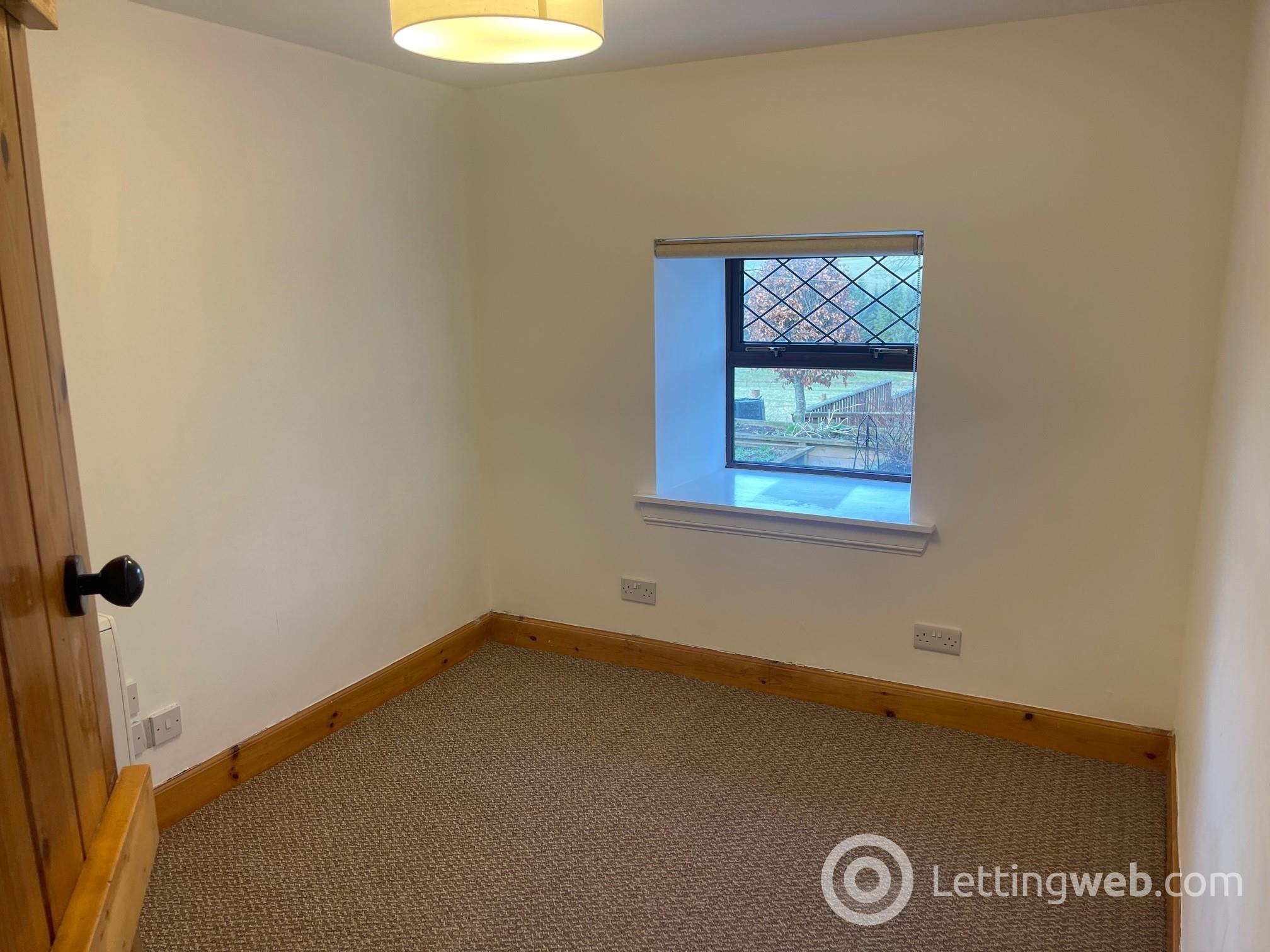 Property to rent in Mitchelston Farm Cottages