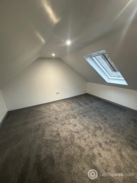 Property to rent in Leithen Road
