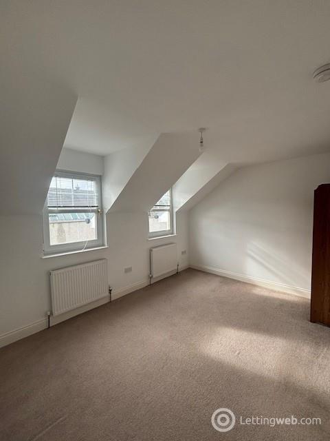 Property to rent in 7 Ballantyne Place