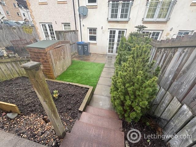 Property to rent in 7 Ballantyne Place