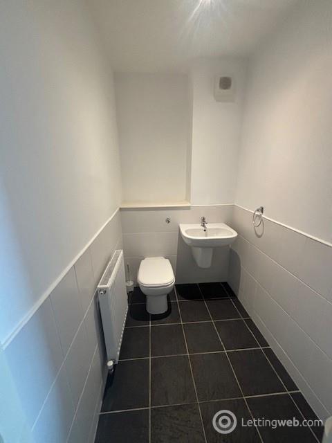 Property to rent in 7 Ballantyne Place