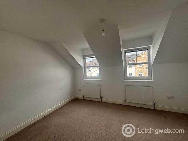 Property to rent in 7 Ballantyne Place