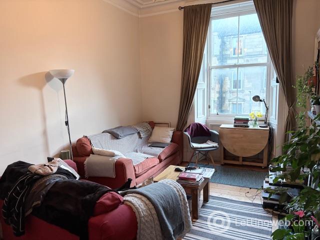 Property to rent in Iona Street