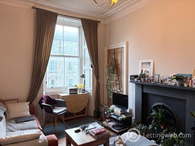 Property to rent in Iona Street
