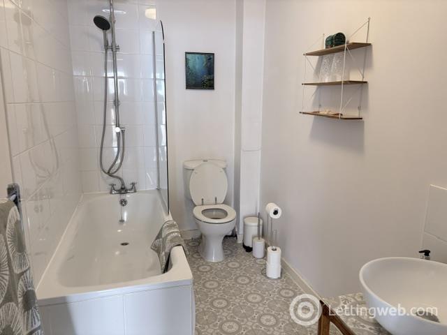 Property to rent in 54 Hillpark Wood, Edinburgh, EH4 7SZ
