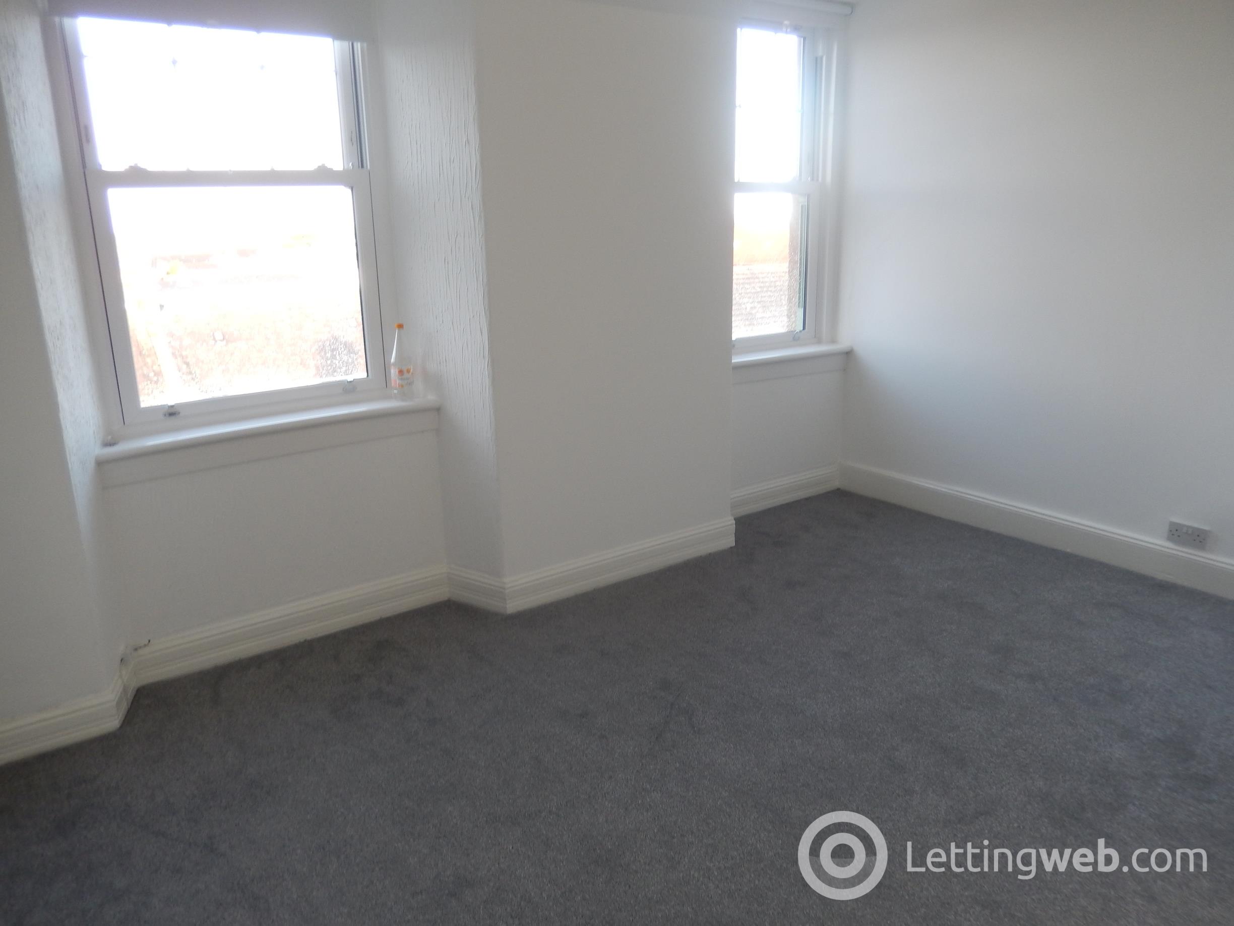 Property to rent in 79A Strathaven Road, Kirkmuirhill