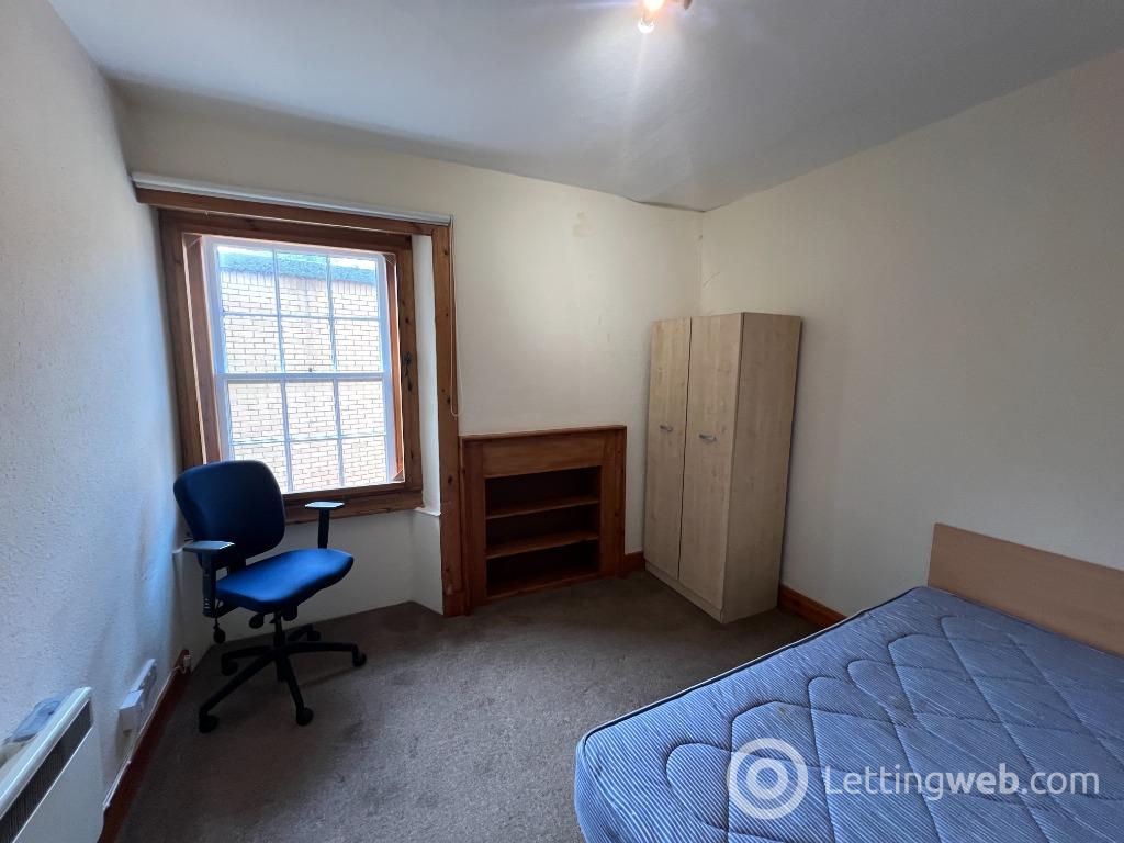 Property to rent in Nethergate, City Centre, Dundee, DD1 4DP