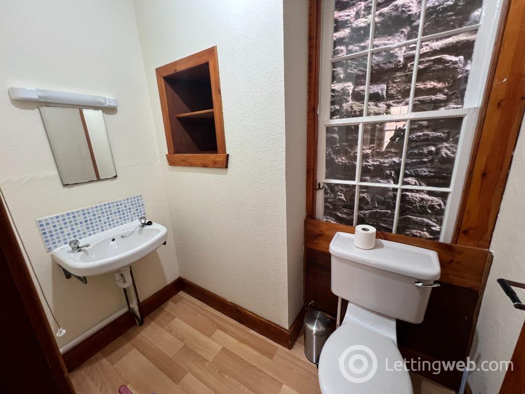Property to rent in Nethergate, City Centre, Dundee, DD1 4DP
